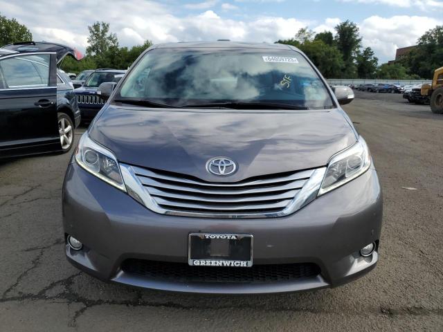 Photo 5 from auction – 2017 TOYOTA SIENNA XLE with VIN 5TDDZ3DC5HS181229