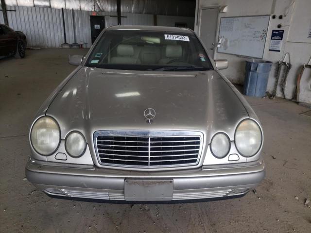 Photo 5 from auction – 1997 MERCEDES-BENZ E 320 with VIN WDBJF55F7VJ036295