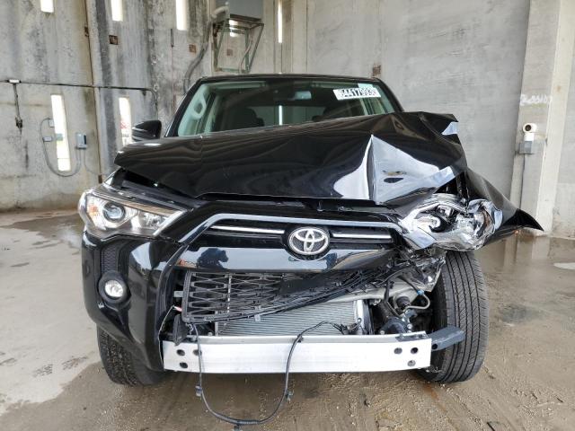 Photo 5 from auction – 2023 TOYOTA 4RUNNER SR with VIN JTEEU5JR0P5287479