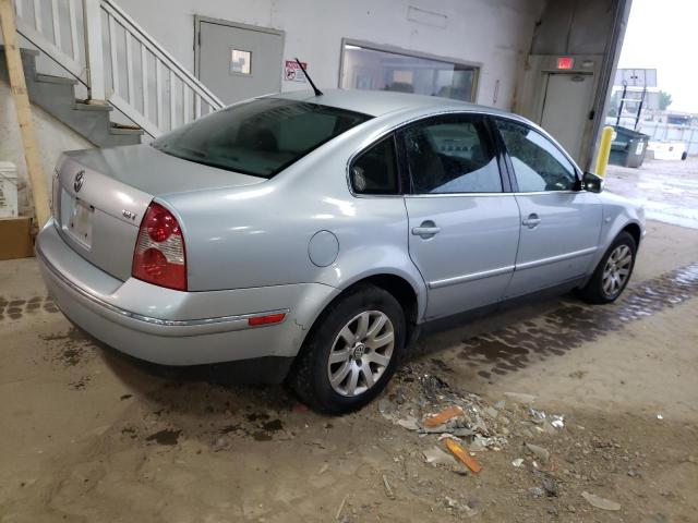 Photo 3 from auction – 2001 VOLKSWAGEN PASSAT GLS with VIN WVWPD63B21P279723