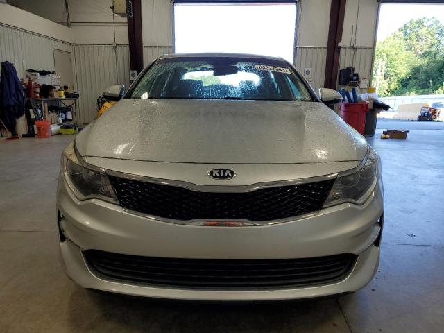 Photo 5 from auction – 2017 KIA OPTIMA LX with VIN 5XXGT4L30HG132897
