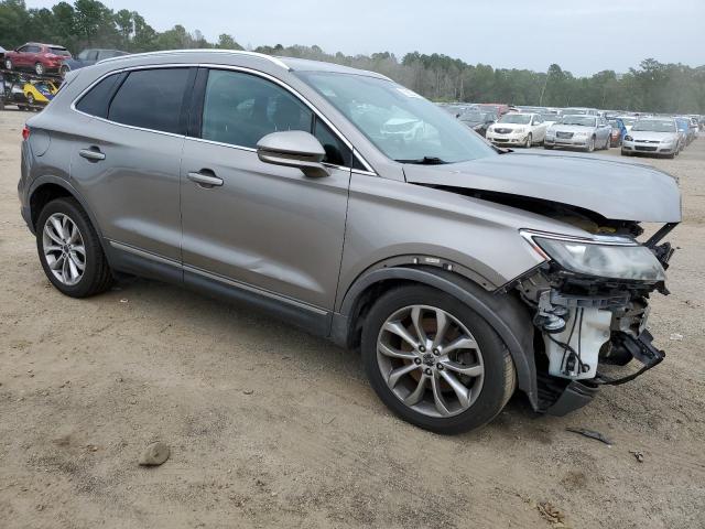 Photo 4 from auction – 2016 LINCOLN MKC SELECT with VIN 5LMCJ2C92GUJ04470