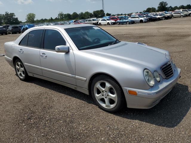 Photo 4 from auction – 2002 MERCEDES-BENZ E 320 with VIN WDBJF65J22B459799