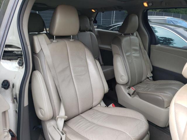 Photo 11 from auction – 2013 TOYOTA SIENNA XLE with VIN 5TDDK3DC2DS054064