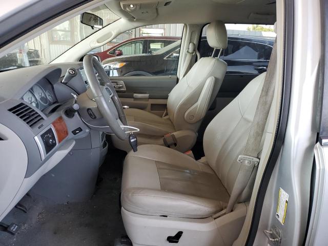 Photo 7 from auction – 2008 CHRYSLER TOWN & COU with VIN 2A8HR54P38R769955