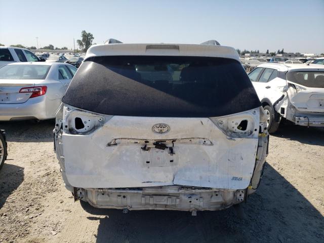 Photo 6 from auction – 2014 TOYOTA SIENNA XLE with VIN 5TDYK3DC9ES505302