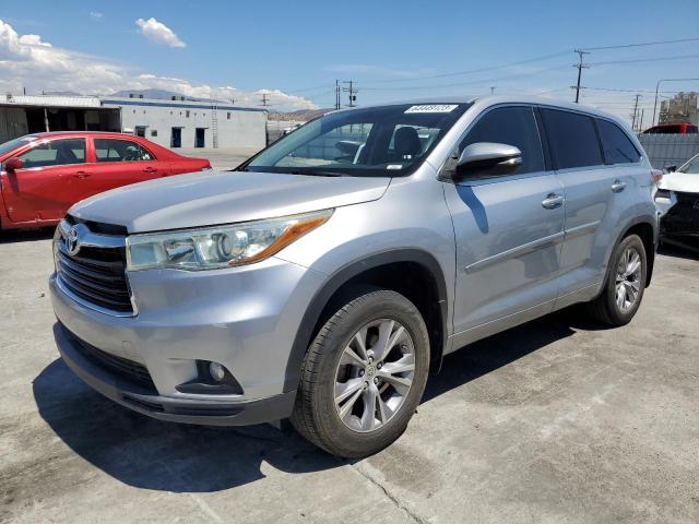 TOYOTA HIGHLANDER 2015 with VIN 5TDBKRFH2FS111188 - Photo from auction