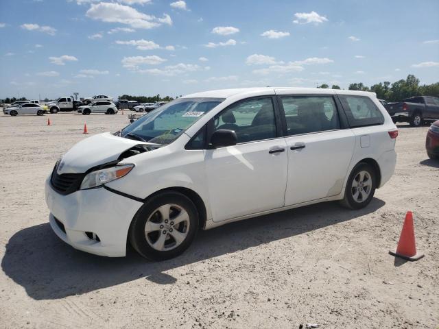 TOYOTA SIENNA LE 2015 with VIN 5TDZK3DC7FS687944 - Photo from auction