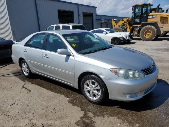 Photo 4 from auction – 2005 TOYOTA CAMRY LE with VIN 4T1BF30K35U106657