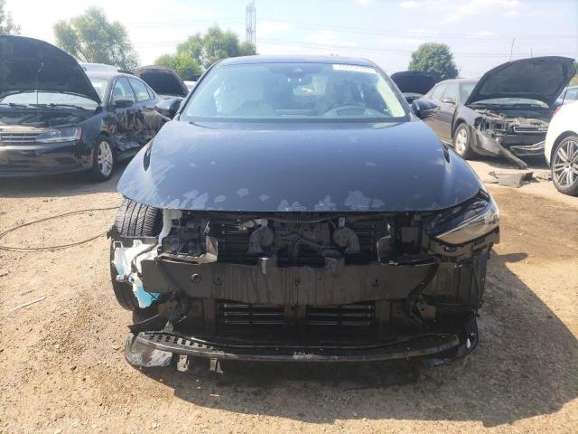 Photo 5 from auction – 2019 MAZDA 3 PREMIUM with VIN 3MZBPAEM3KM104484