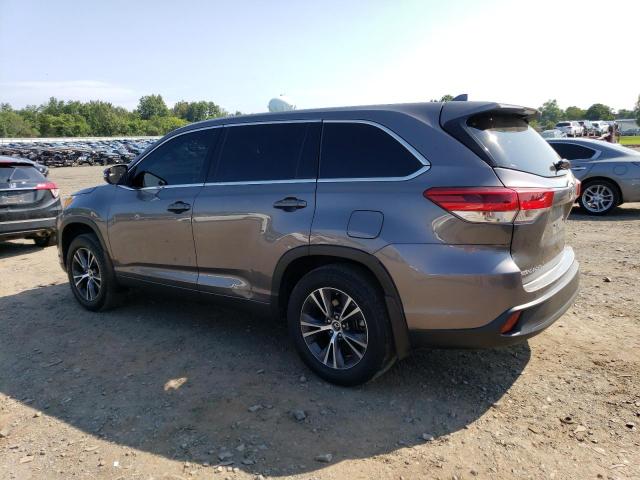 Фото 2 с аукциона – 2018 TOYOTA HIGHLANDER с VIN 5TDBZRFH1JS907886