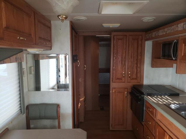 Photo 6 from auction – 2000 HOLI MOTORHOME with VIN 3FCNF53S1YJA05569