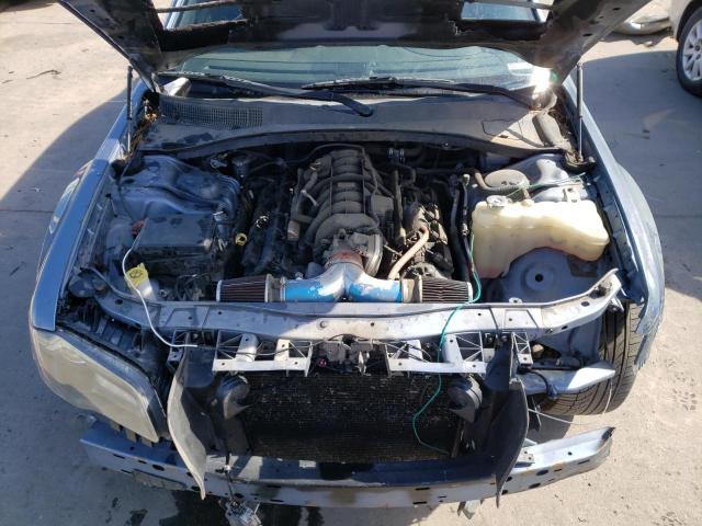 Photo 12 from auction – 2011 CHRYSLER 300C with VIN 2C3CA6CT2BH585329