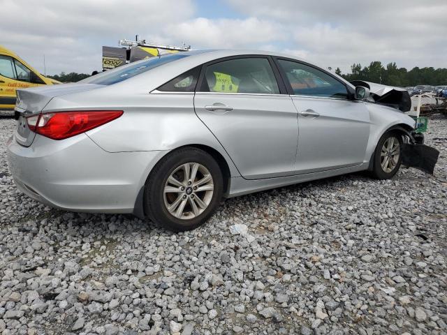 Photo 3 from auction – 2013 HYUNDAI SONATA GLS with VIN 5NPEB4AC0DH756534