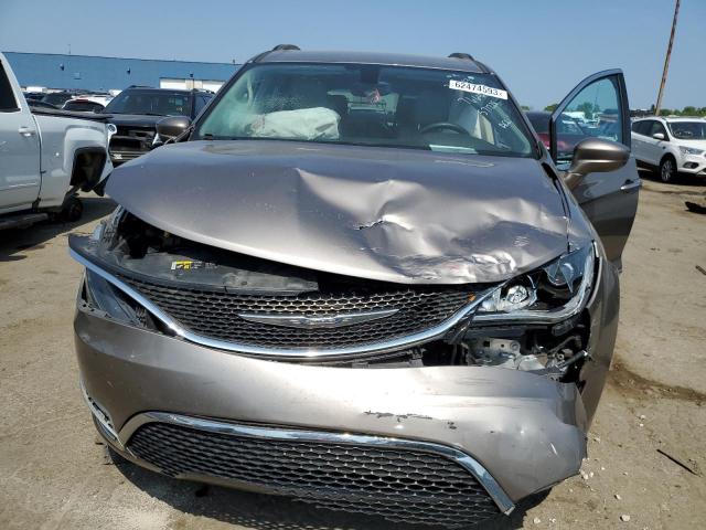 Снимка 5 от търг – 2017 CHRYSLER PACIFICA T с VIN 2C4RC1BG0HR571228