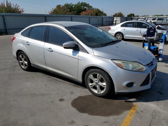 Photo 4 from auction – 2014 FORD FOCUS SE with VIN 1FADP3F28EL372933
