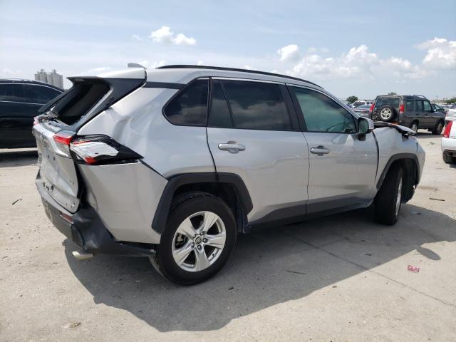 Photo 3 from auction – 2021 TOYOTA RAV4 XLE with VIN 2T3W1RFVXMC130207