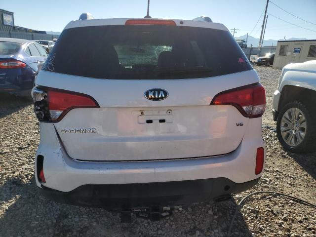 Photo 6 from auction – 2015 KIA SORENTO LX with VIN 5XYKTDA77FG651017