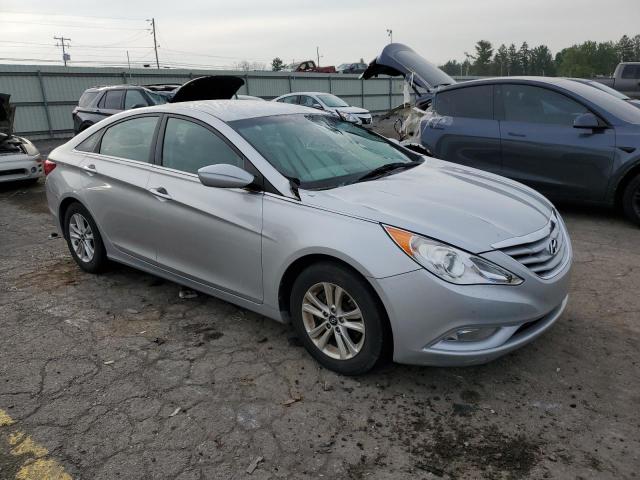 Photo 4 from auction – 2013 HYUNDAI SONATA GLS with VIN 5NPEB4AC2DH780060