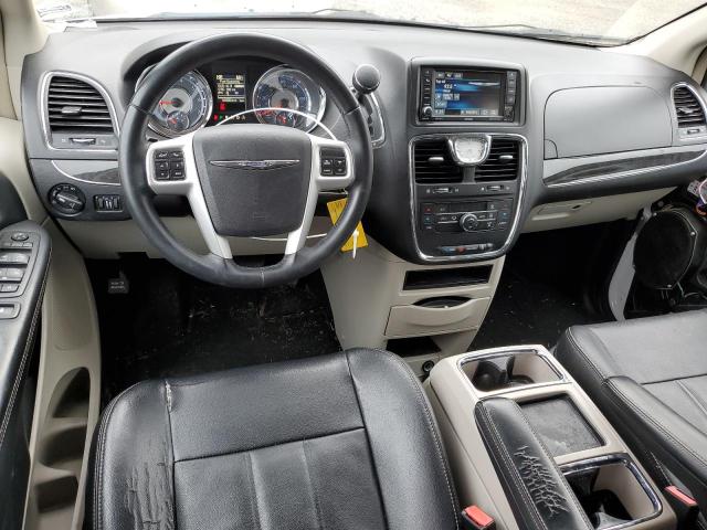 Photo 8 from auction – 2016 CHRYSLER TOWN & COU with VIN 2C4RC1BG0GR269128