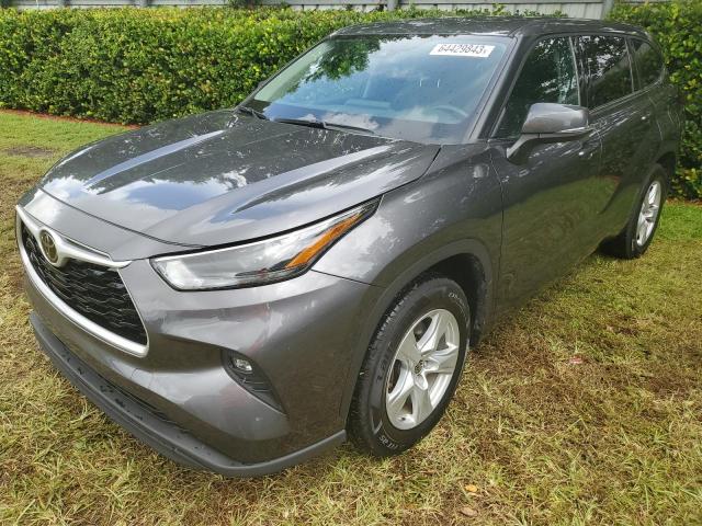 TOYOTA HIGHLANDER 2022 مع رقم تعريف المركبة 5TDZZRAH9NS545351 - صورة من المزاد