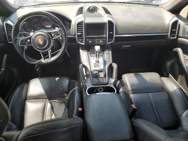 Снимка 8 от търг – 2015 PORSCHE CAYENNE с VIN WP1AF2A26FLA42810