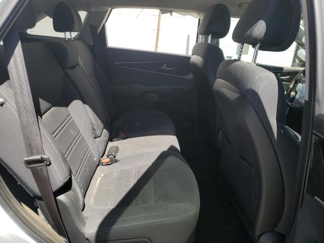 Photo 10 from auction – 2016 KIA SORENTO LX with VIN 5XYPG4A37GG004433