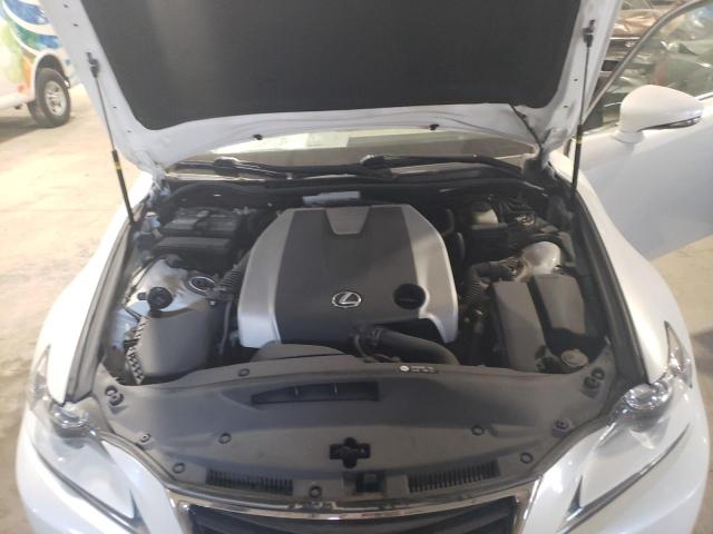 Photo 11 from auction – 2016 LEXUS IS 300 with VIN JTHCM1D23G5002260