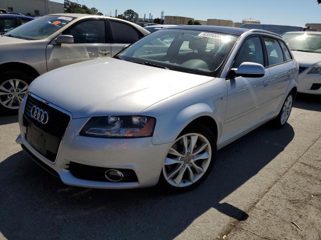 AUDI A3 PREMIUM 2011 с VIN WAUBEAFM8BA147316 - Фото с аукциона
