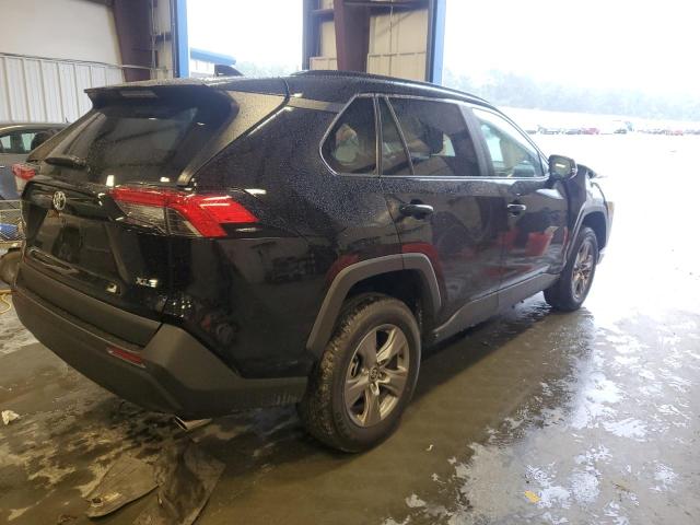 Photo 3 from auction – 2022 TOYOTA RAV4 XLE with VIN 2T3W1RFV2NC191472
