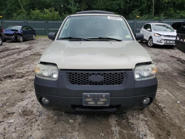 Photo 5 from auction – 2005 FORD ESCAPE LIM with VIN 1FMCU94145KB68921