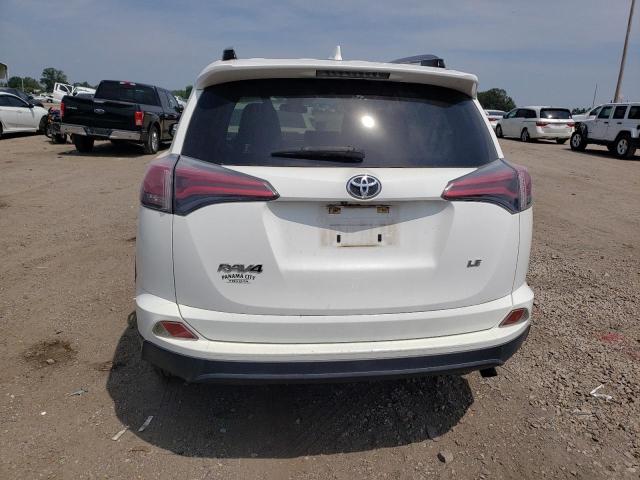 Photo 6 from auction – 2017 TOYOTA RAV4 LE with VIN JTMZFREV0HJ122457