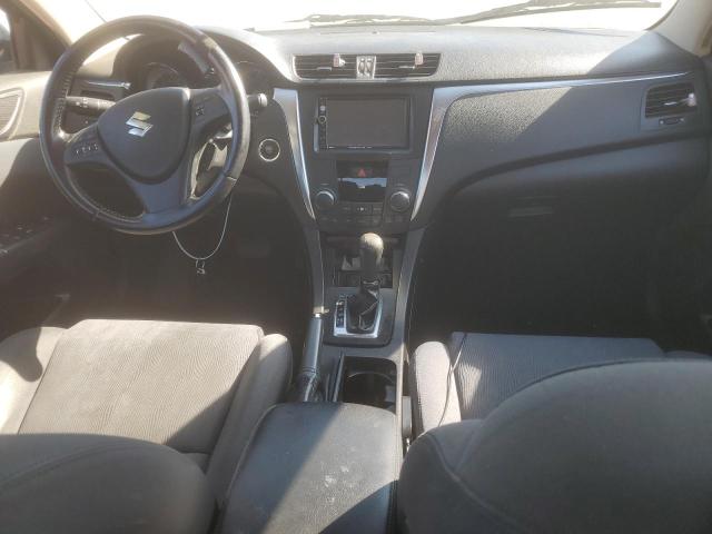 Photo 8 from auction – 2010 SUZUKI KIZASHI SE with VIN JS2RE9A39A6100303