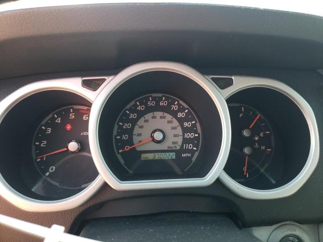 Zdjęcie 9 z aukcji – 2004 TOYOTA 4RUNNER SR z VIN JTEZU14R948009647