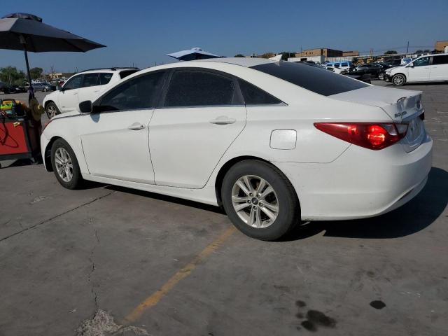 Photo 2 from auction – 2013 HYUNDAI SONATA 4D with VIN 5NPEB4ACXDH797897