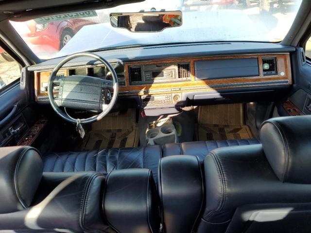 Photo 8 from auction – 1994 LINCOLN TOWN CAR E with VIN 1LNLM81WXRY647342