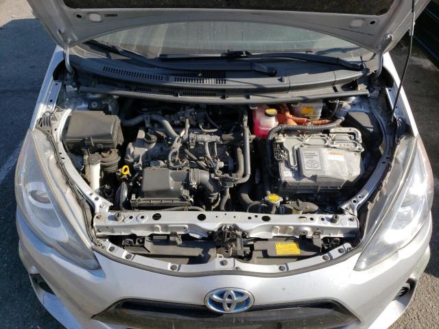 Photo 11 from auction – 2015 TOYOTA PRIUS C with VIN JTDKDTB31F1087724