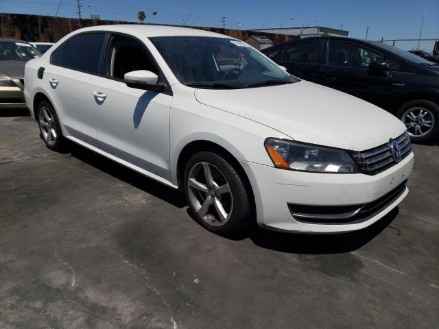 Photo 4 from auction – 2013 VOLKSWAGEN PASSAT S with VIN 1VWAP7A39DC062645