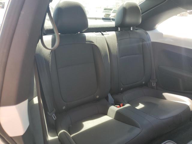 Photo 10 from auction – 2016 VOLKSWAGEN BEETLE SE with VIN 3VWJ17AT7GM635658