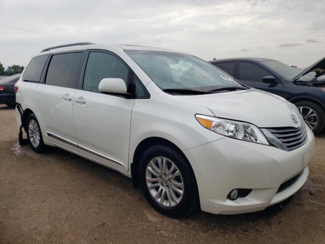 Photo 4 from auction – 2016 TOYOTA SIENNA XLE with VIN 5TDYK3DC0GS734003