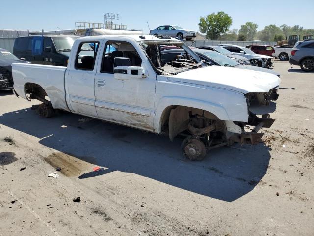 Photo 4 from auction – 2003 CHEVROLET SILVERADO with VIN 1GCHK29103E346819