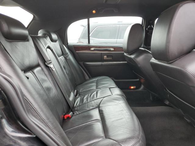 Photo 10 from auction – 2011 LINCOLN TOWN CAR E with VIN 2LNBL8EV2BX757663