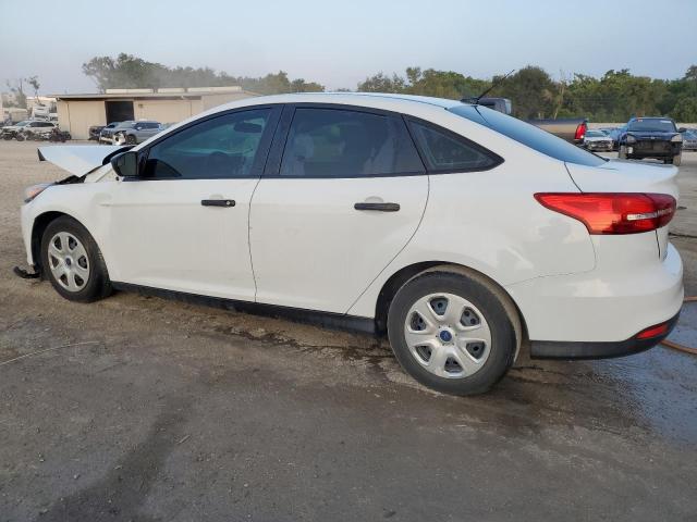Photo 2 from auction – 2015 FORD FOCUS S with VIN 1FADP3E23FL366136