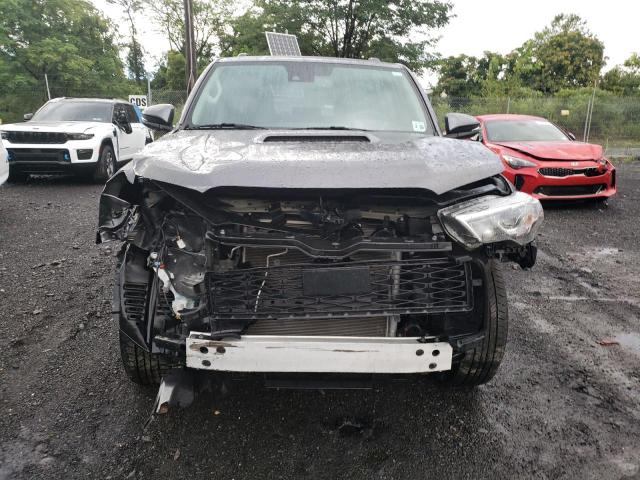 Photo 5 from auction – 2021 TOYOTA 4RUNNER SR with VIN JTERU5JR1M5907124