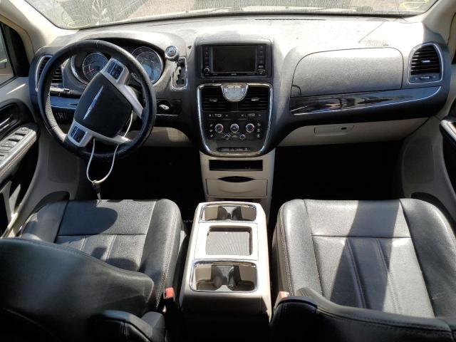 Photo 8 from auction – 2015 CHRYSLER TOWN & COU with VIN 2C4RC1AG4FR727611