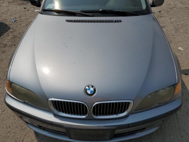 Photo 11 from auction – 2004 BMW 330 XI with VIN WBAEW53454PN31883