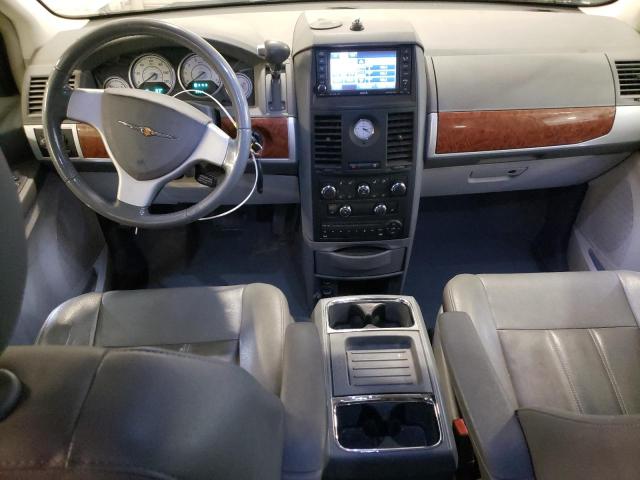 Photo 8 from auction – 2008 CHRYSLER TOWN & COU with VIN 2A8HR54P28R743699