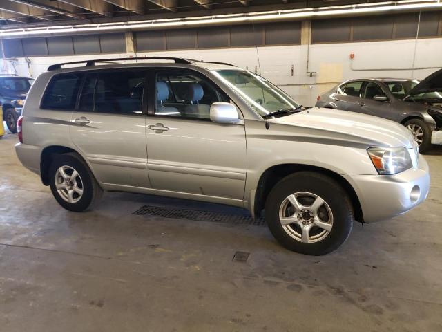Photo 4 from auction – 2005 TOYOTA HIGHLANDER with VIN JTEDD21A450106981