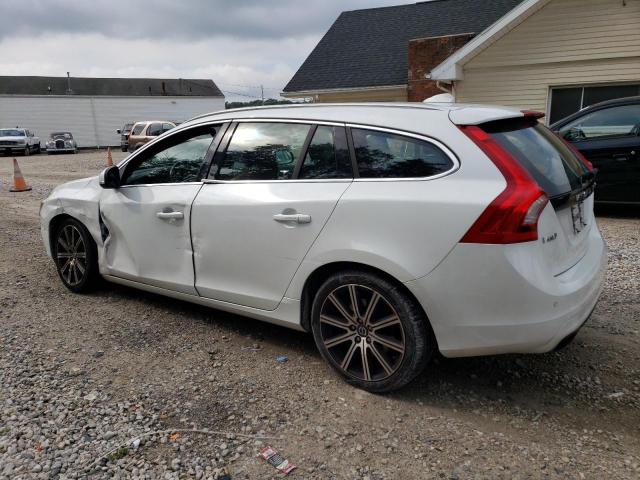 Photo 2 from auction – 2015 VOLVO V60 PREMIE with VIN YV140MEC4F1204163