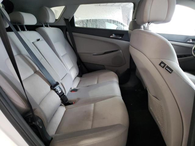 Photo 11 from auction – 2018 HYUNDAI TUCSON SE with VIN KM8J2CA4XJU794108
